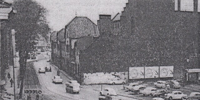Ansicht auf die alte Hamburger Straße mit dem Herausragenden Gebäudeteil der Anstalt